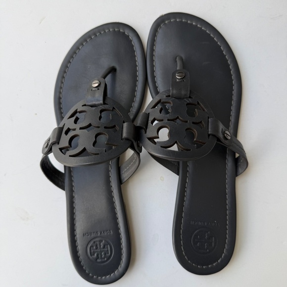 TORY BURCH $200 Womens 9.5 Navy Blue Leather Miller Thong Flip Flop Sandals 1A - Picture 5 of 6